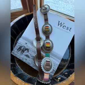 Ariat Oval Concho Serape Belt